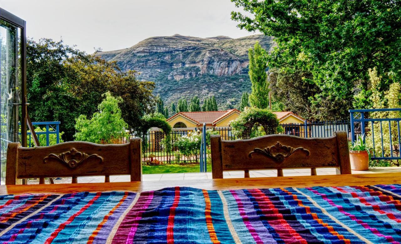 Die Blou Huis Clarens Luaran gambar
